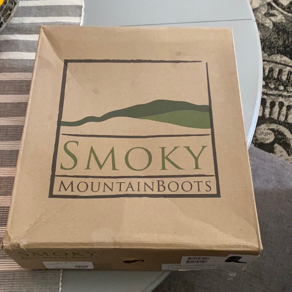Brand spanking new children’s western type boots.